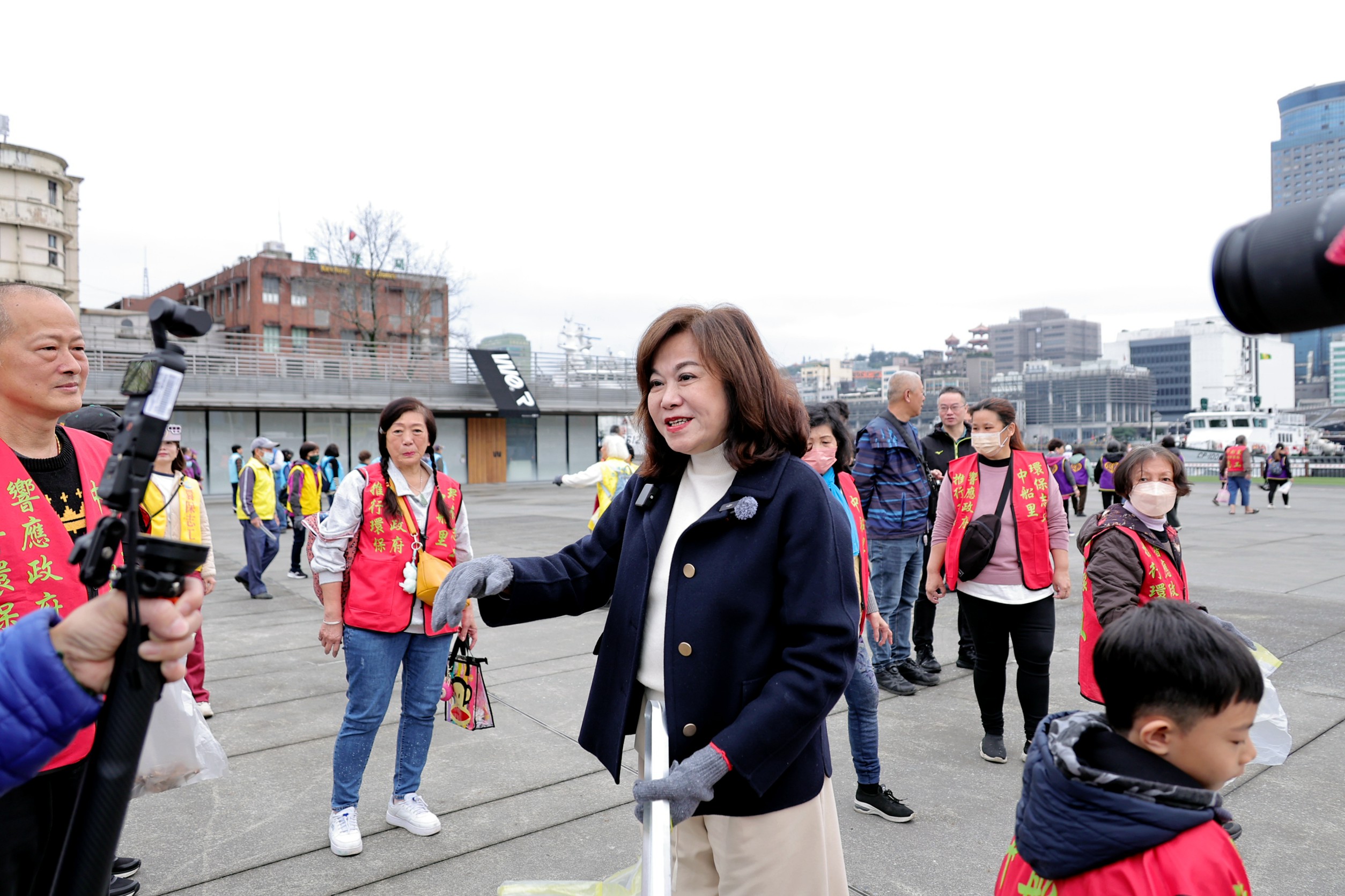 邱佩琳率550名志工拚掃市容 迎接基隆建城400年