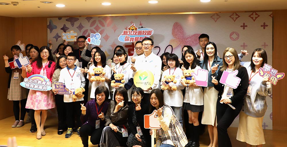 新北《擁夢飛翔20》新書發表6勇者以生命故事希望傳遞