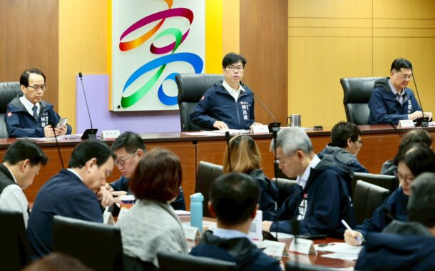 高雄追加預算！營養午餐免費11億、敬老卡點數增加1.6億