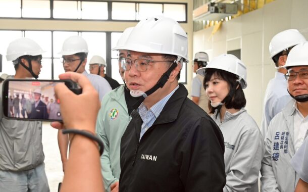 卓揆視察台東樂齡社福大樓興建進度