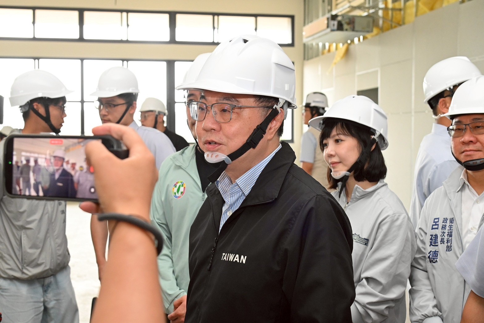 卓揆視察台東樂齡社福大樓興建進度