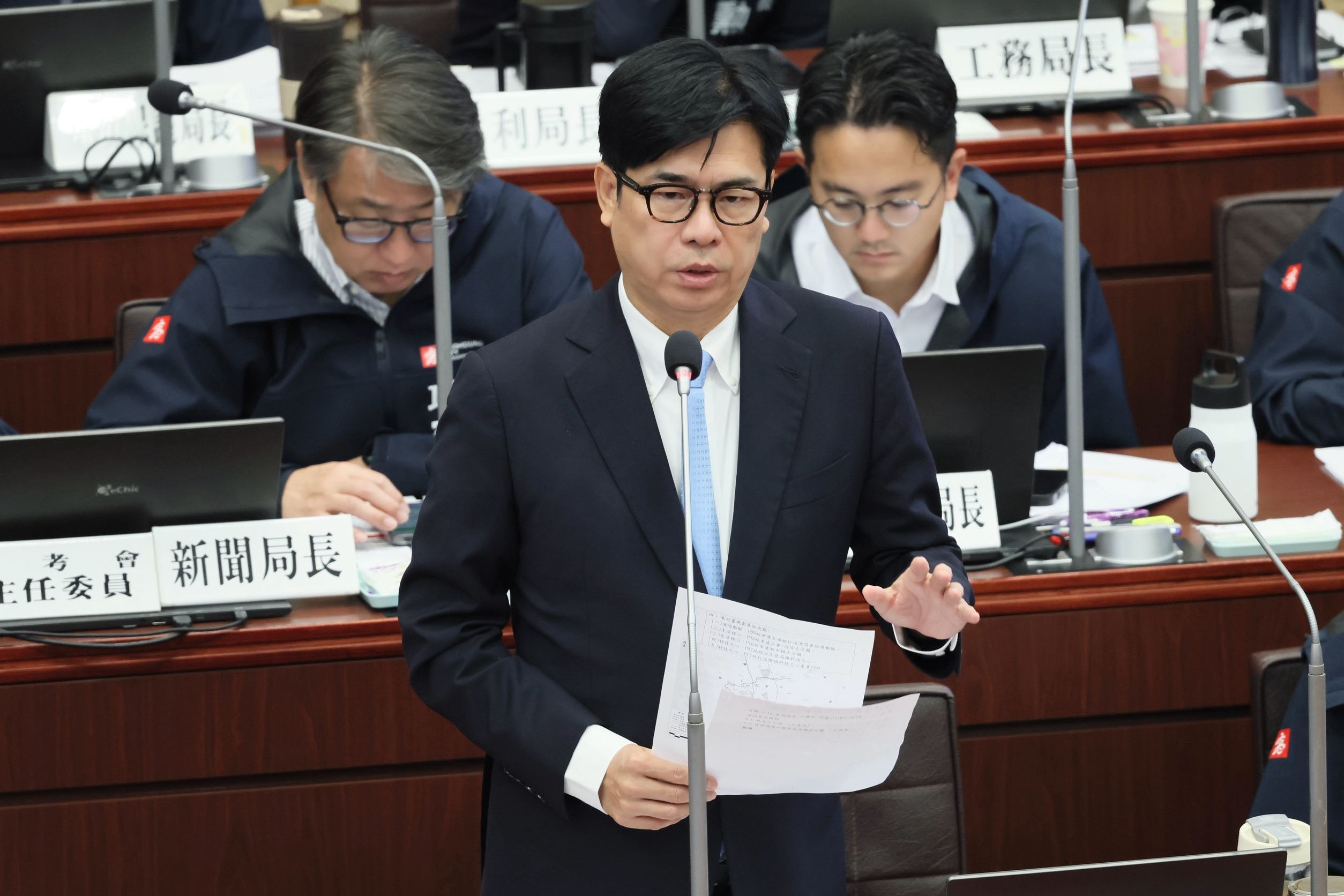 市長陳其邁關切警官涉性騷偷拍 AI合成6女裸照案 市府三項作為保護被害者 要求警局深刻檢討內部管理機制