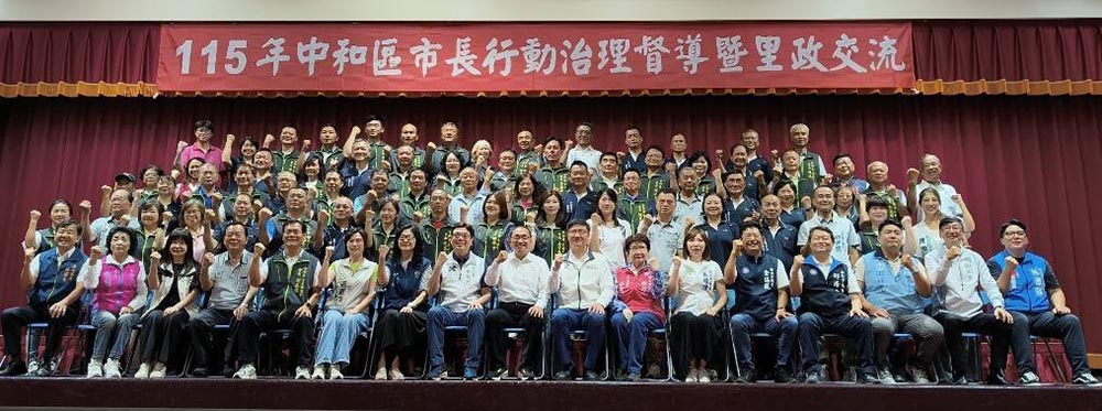 侯友宜廣濟宮參香 祈願萬大中和樹林線工程順利